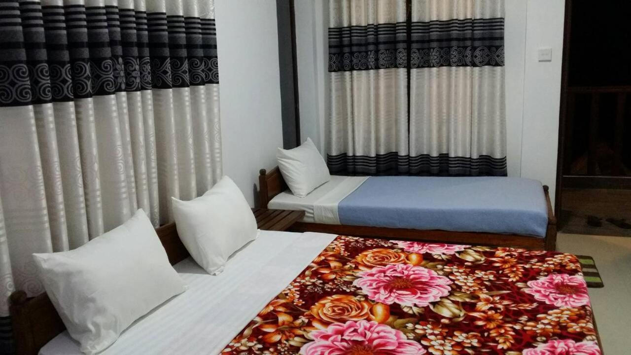 Tea Breeze Motel Nallathanniya ภายนอก รูปภาพ