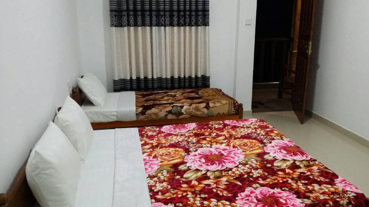 Tea Breeze Motel Nallathanniya ภายนอก รูปภาพ