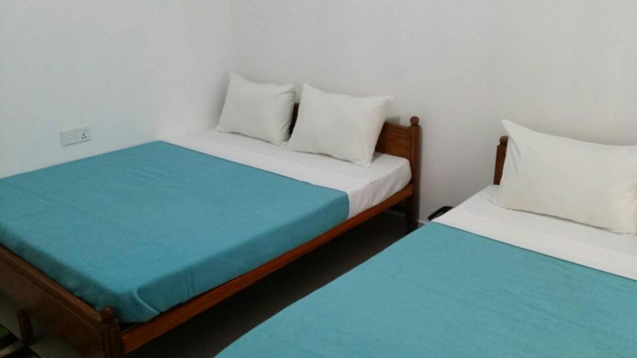 Tea Breeze Motel Nallathanniya ภายนอก รูปภาพ